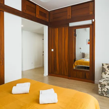 Daire Boas House Cascais